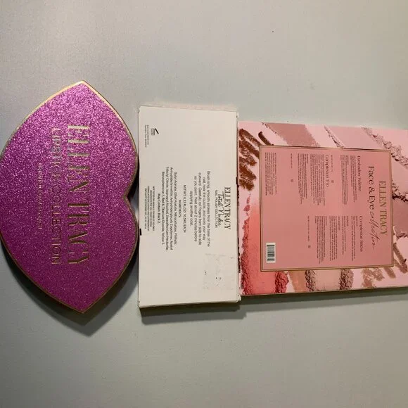Ellen Tracy Makeup Bundle